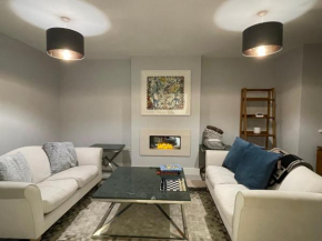 Surbiton House for 6, Near Station & Free Parking